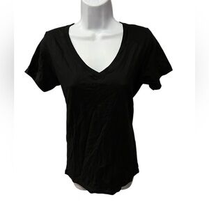 Startee Apparel Black V-Neck Short Sleeve Tee – Size M (NWT)